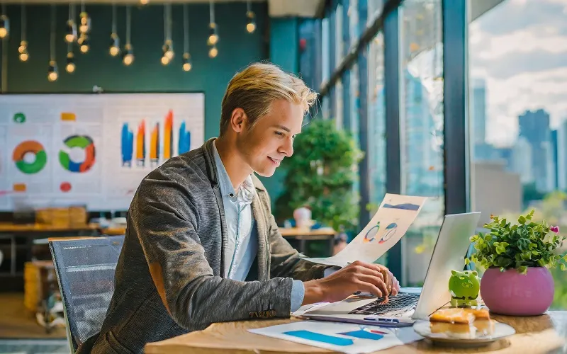 Chart Your Course to Profit: Mastermind Your Small Business Budget title background